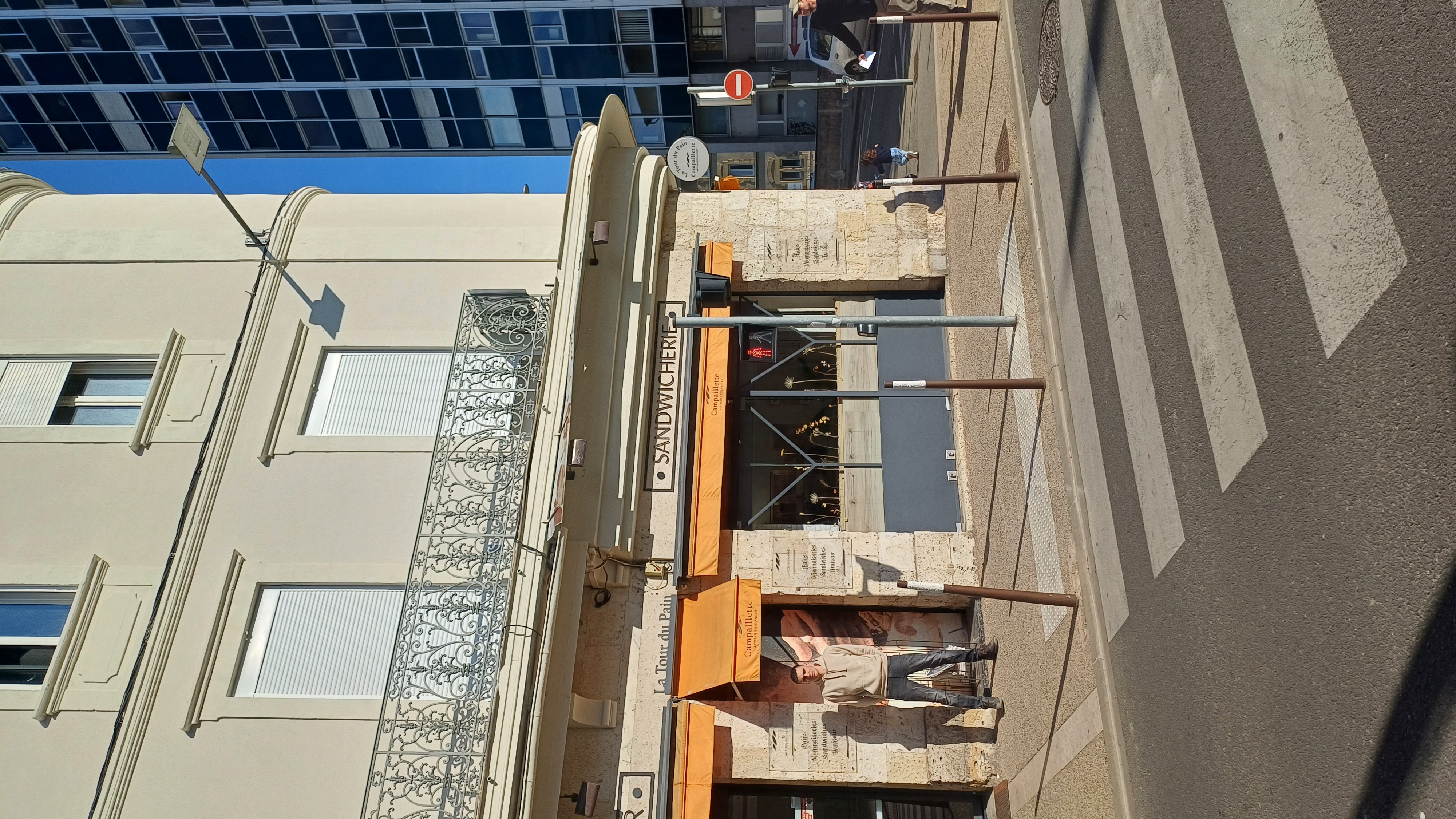 Devanture de la Boulangerie de la Tour, Agen